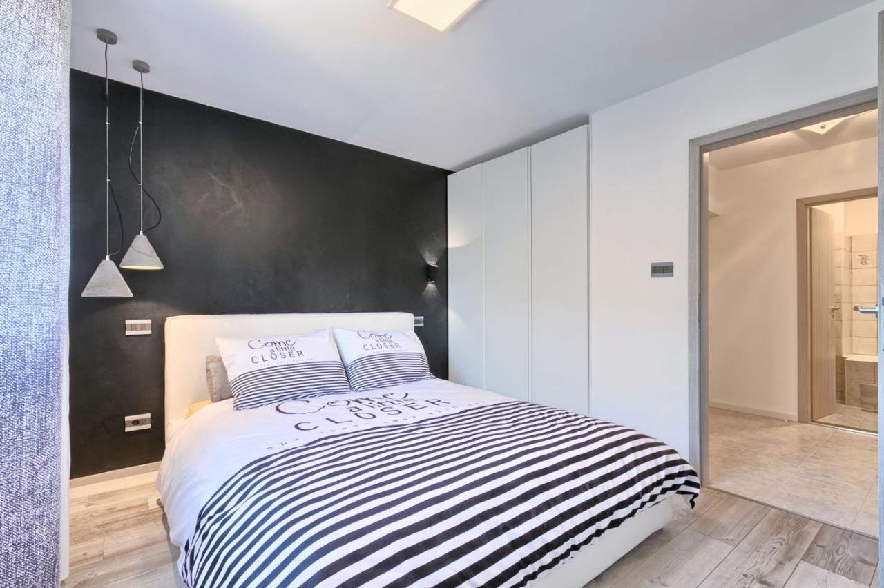 Modern Oasis Apartment Pula Luaran gambar